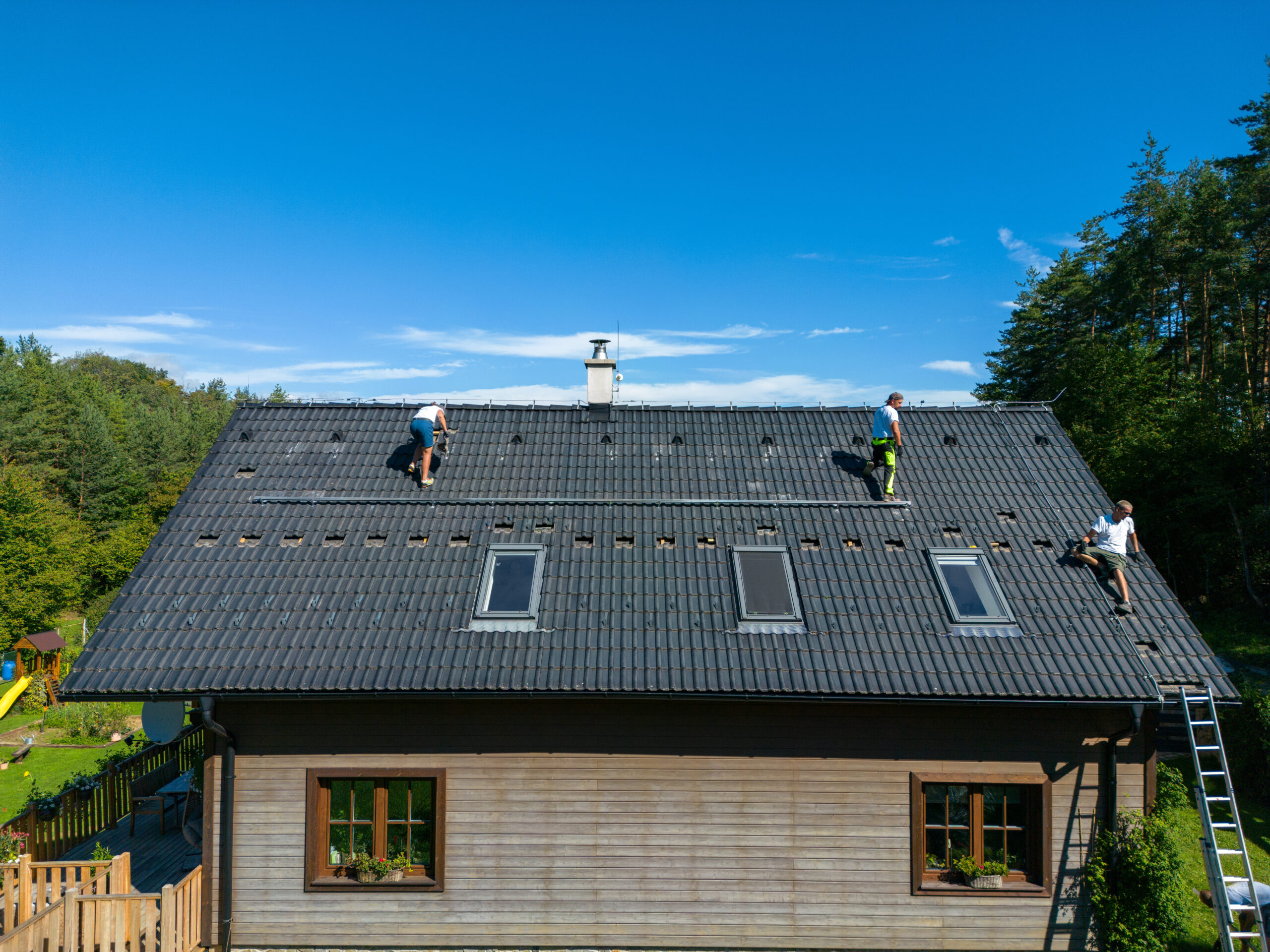 asphalt roofing