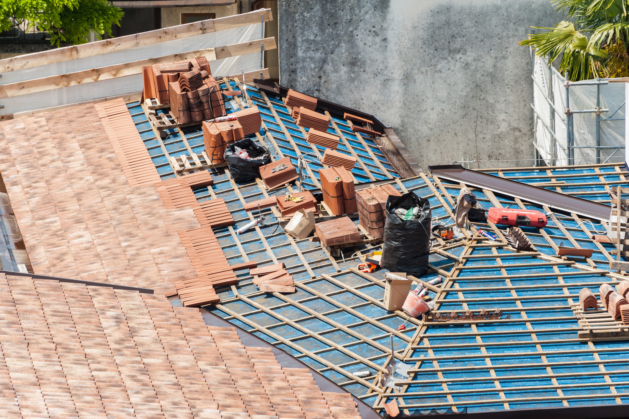 Roof Repair vs. Roof Replacement